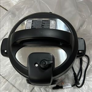 Second hand Multi Cooker 9 inches wide 6 inches deep